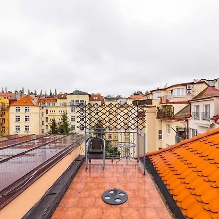 شقة Malovanka Apartments *